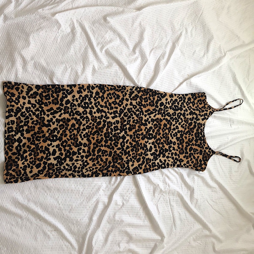 Leopard print midi dress